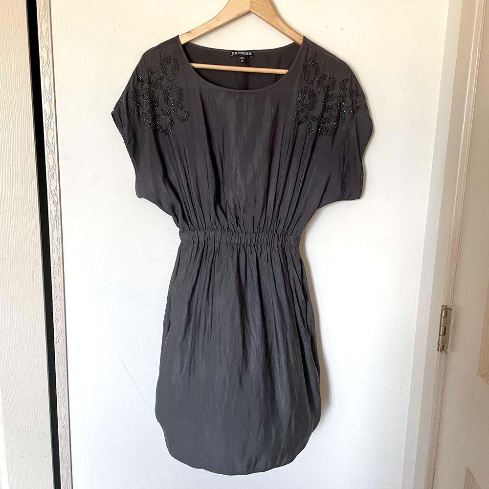EXPRESS Short Sleeve Dark Grey Dress, Sparkle Details + POCKETS ❤️